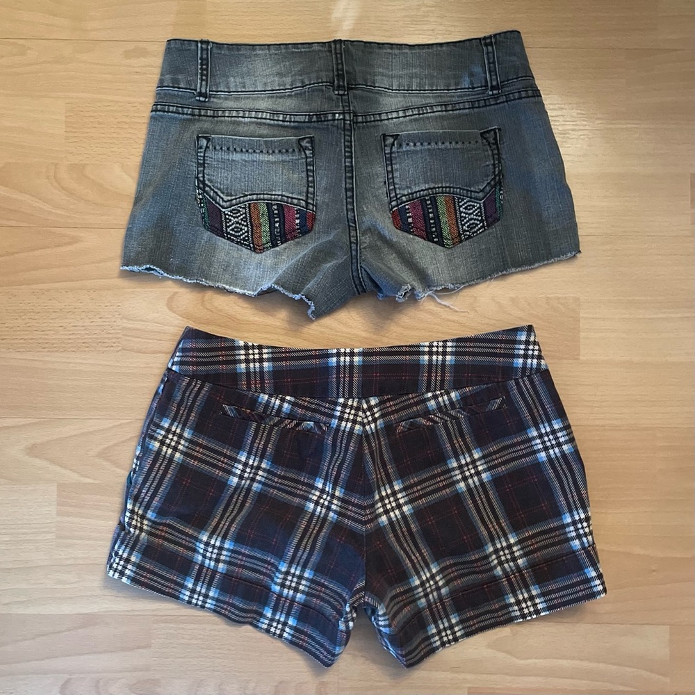 Low Rise Shorts Bundle - Picture 2 of 3